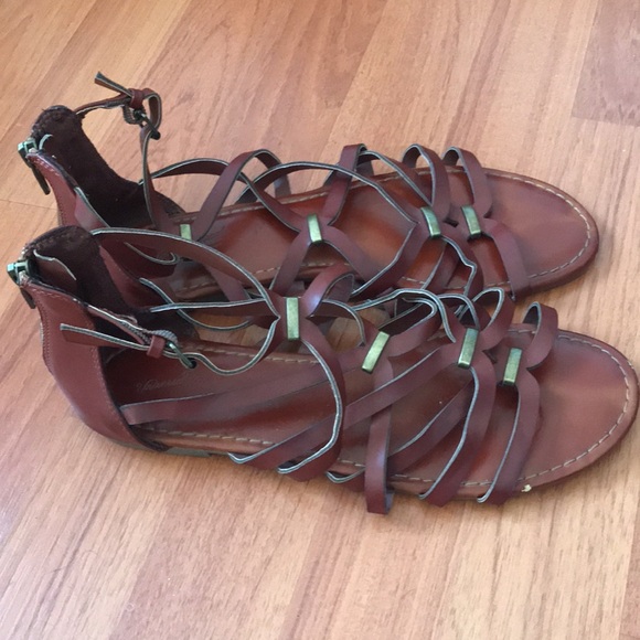 UniversalThread sandals - Picture 2 of 5